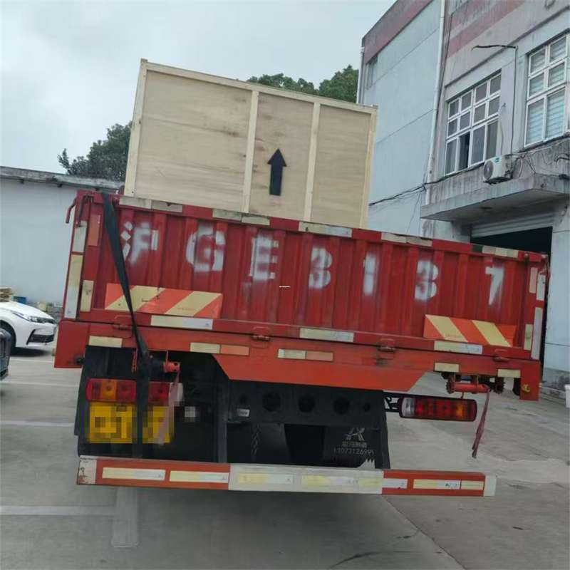 策勒县米林县：物流专线的高效货运之旅